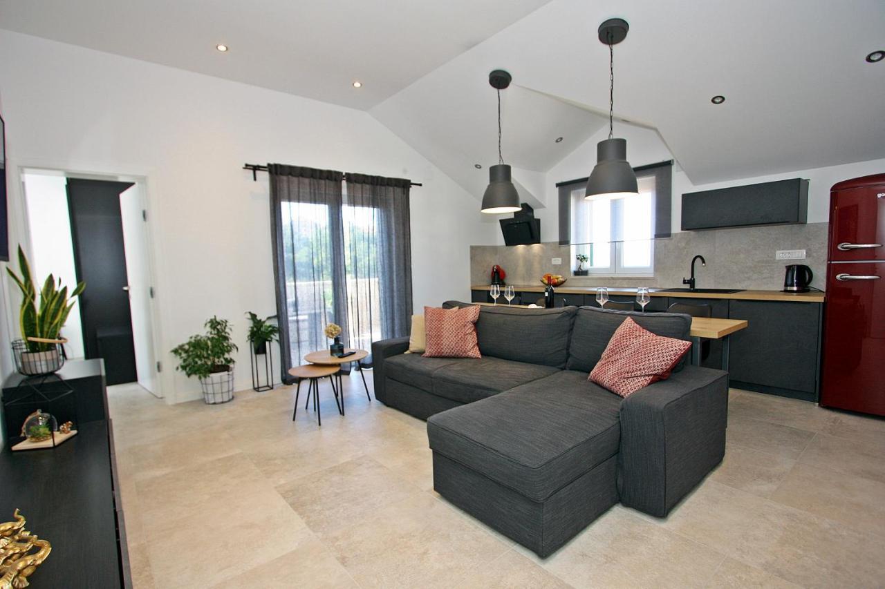 Apartman Gajka Supetar Exterior foto