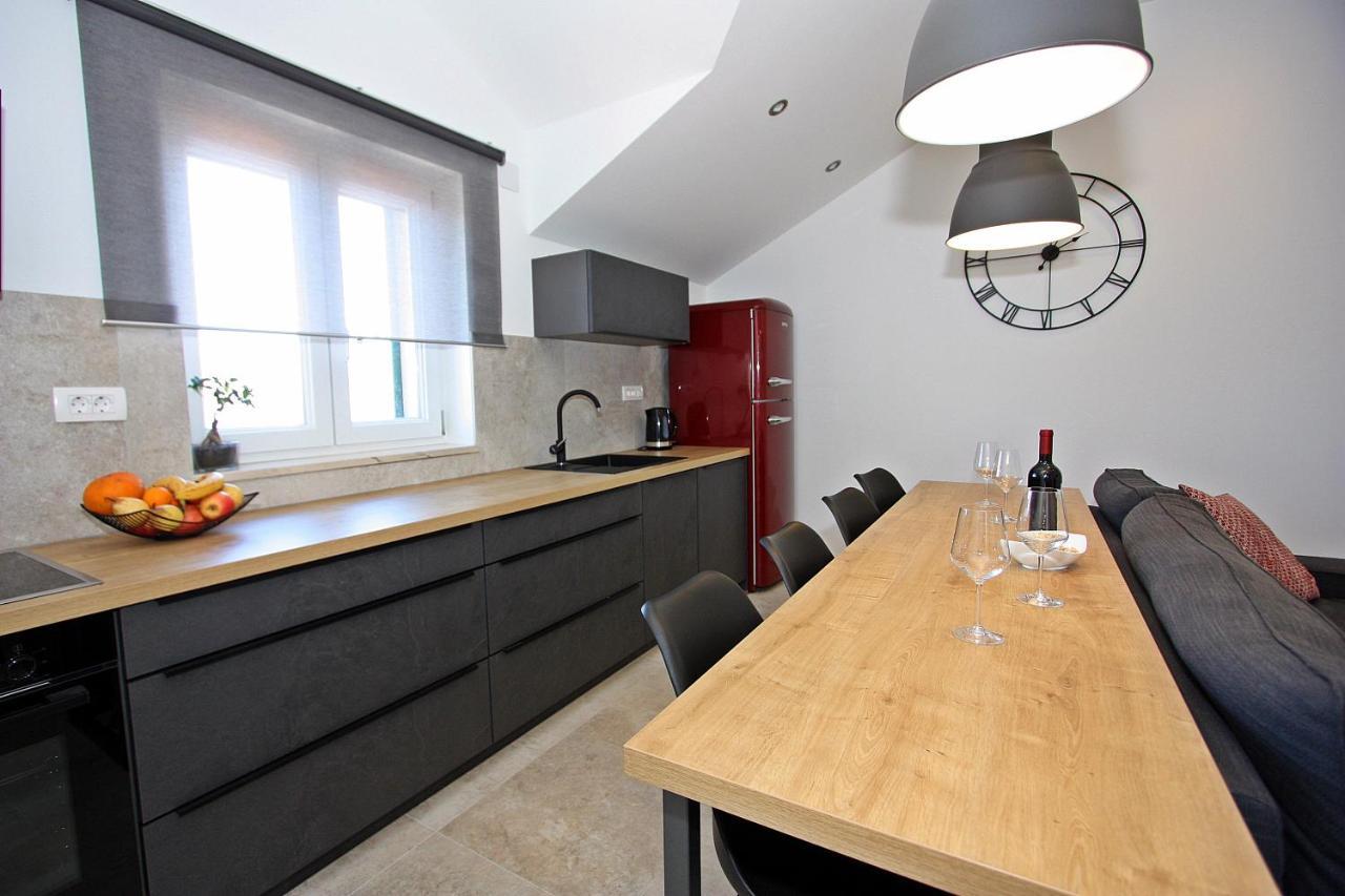 Apartman Gajka Supetar Exterior foto