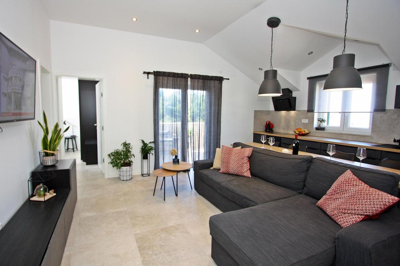 Apartman Gajka Supetar Exterior foto