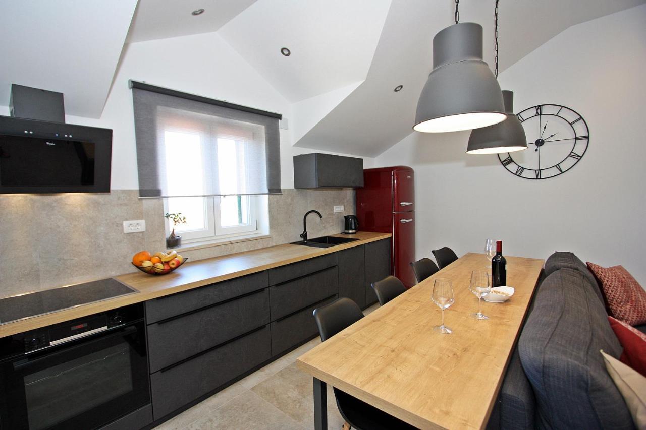 Apartman Gajka Supetar Exterior foto
