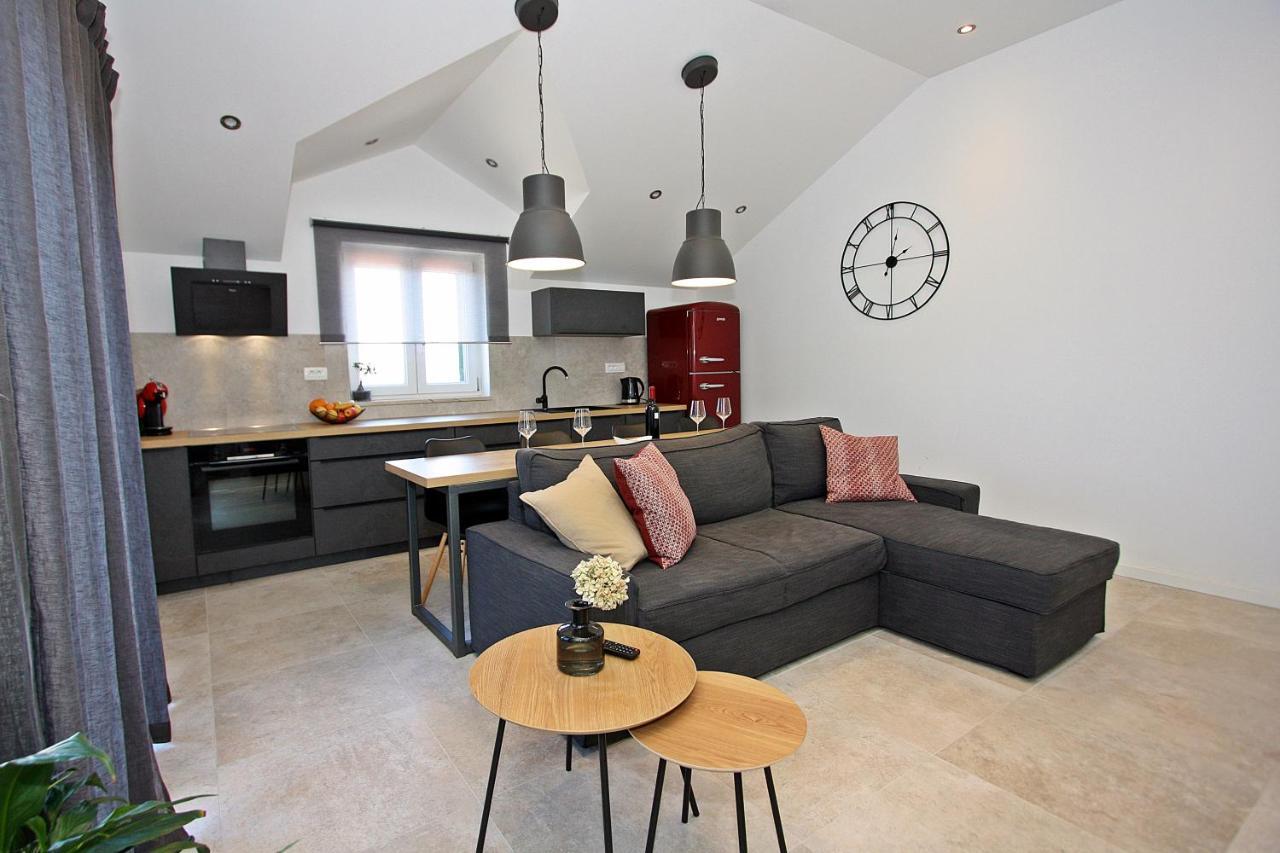 Apartman Gajka Supetar Exterior foto